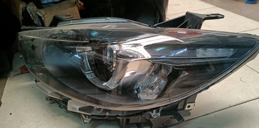 Mazda Cx5 headlight