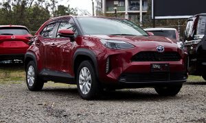 Toyota Yaris Cross e-four 2021